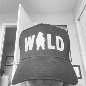 WILD hat 🐻